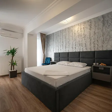 Nest By The Mamaia